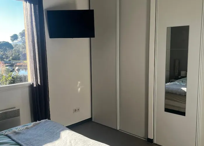 F2 Vecchio Vue Sur Les Salines Apartamento *