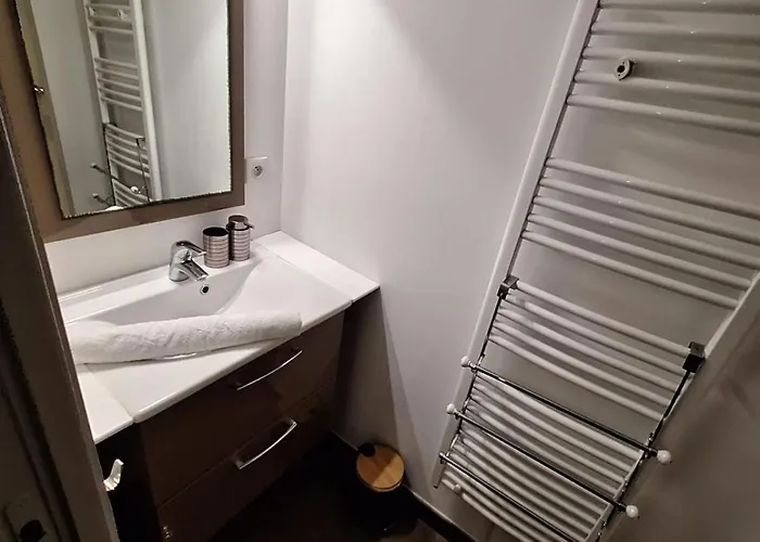 F2 Vecchio Vue Sur Les Salines